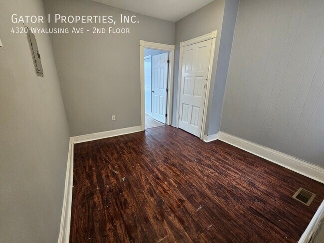 Foto del edificio - 4320 Wyalusing Ave