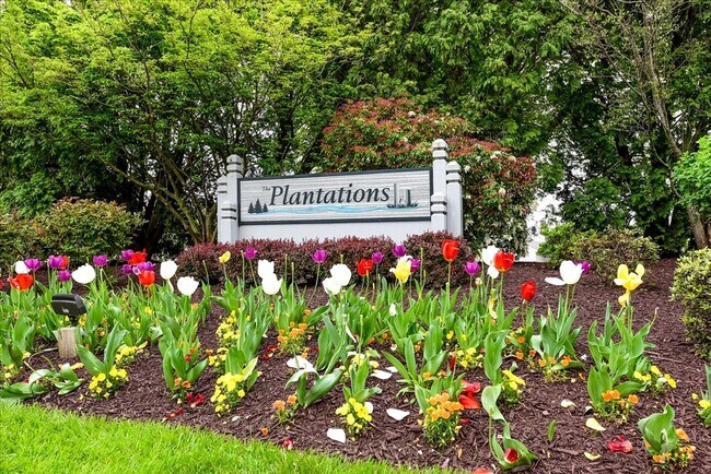 Building Photo - Yearly Rental: Convenient Location: 3-Bedroom, 2-Bath Condo in The Plantations, Lewes. $2,095/mon...