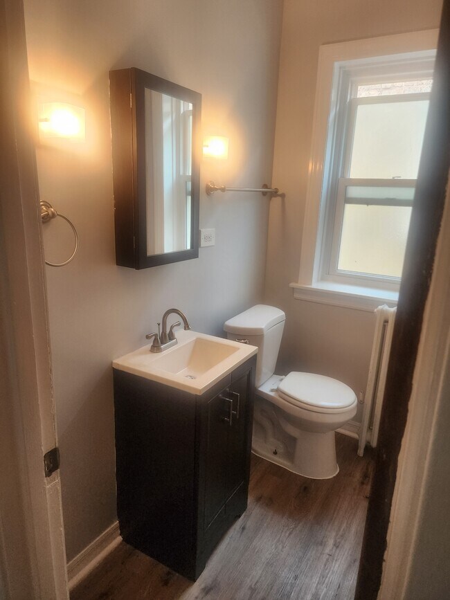 Foto del edificio - 4842 Elm St