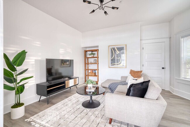 Foto del edificio - 317 NE Beech St