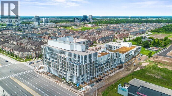 Building Photo - 1005 Dundas St E