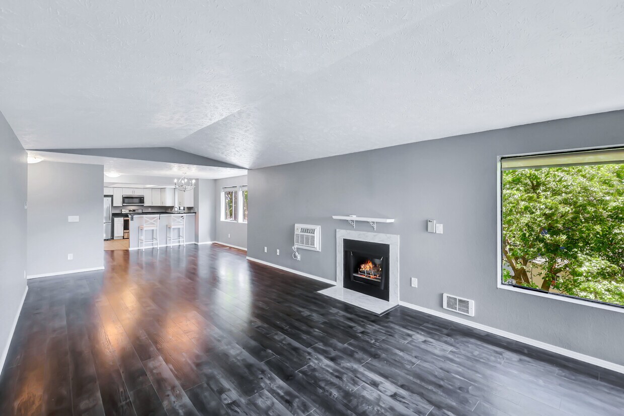 Foto principal - 162 S Coeur Dalene St
