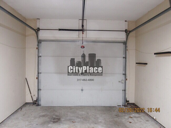 Building Photo - 1522 Timber Village Dr, Greenwood, IN 46142