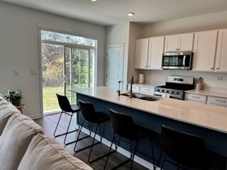 Foto del edificio - 271 Charlestowne Lakes Dr