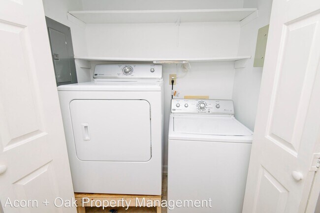 Building Photo - 3 br, 2 bath House - 5821 Iris Lake Ct