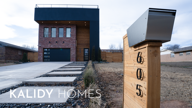 Building Photo - 605 N Idaho Ave