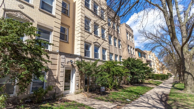 Building Photo - 5408 N Campbell Ave