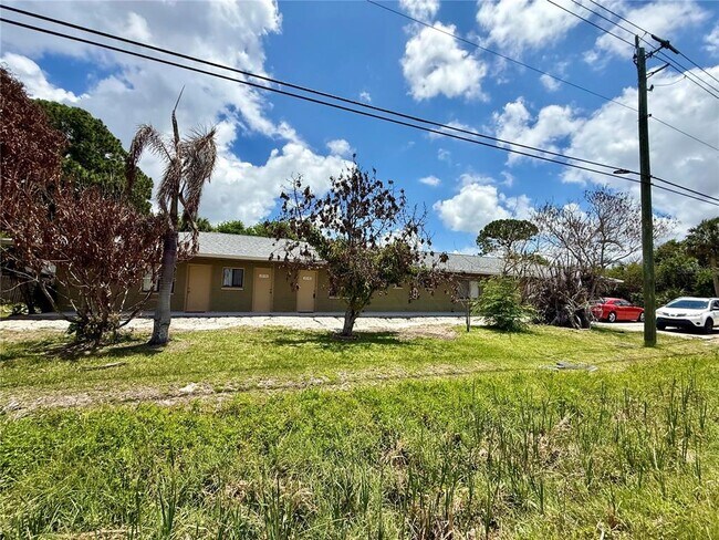 Foto del edificio - 2380 N Tropical Trail