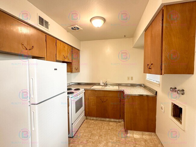 Foto del edificio - Delightful One-Bedroom + Office Near Idlew...