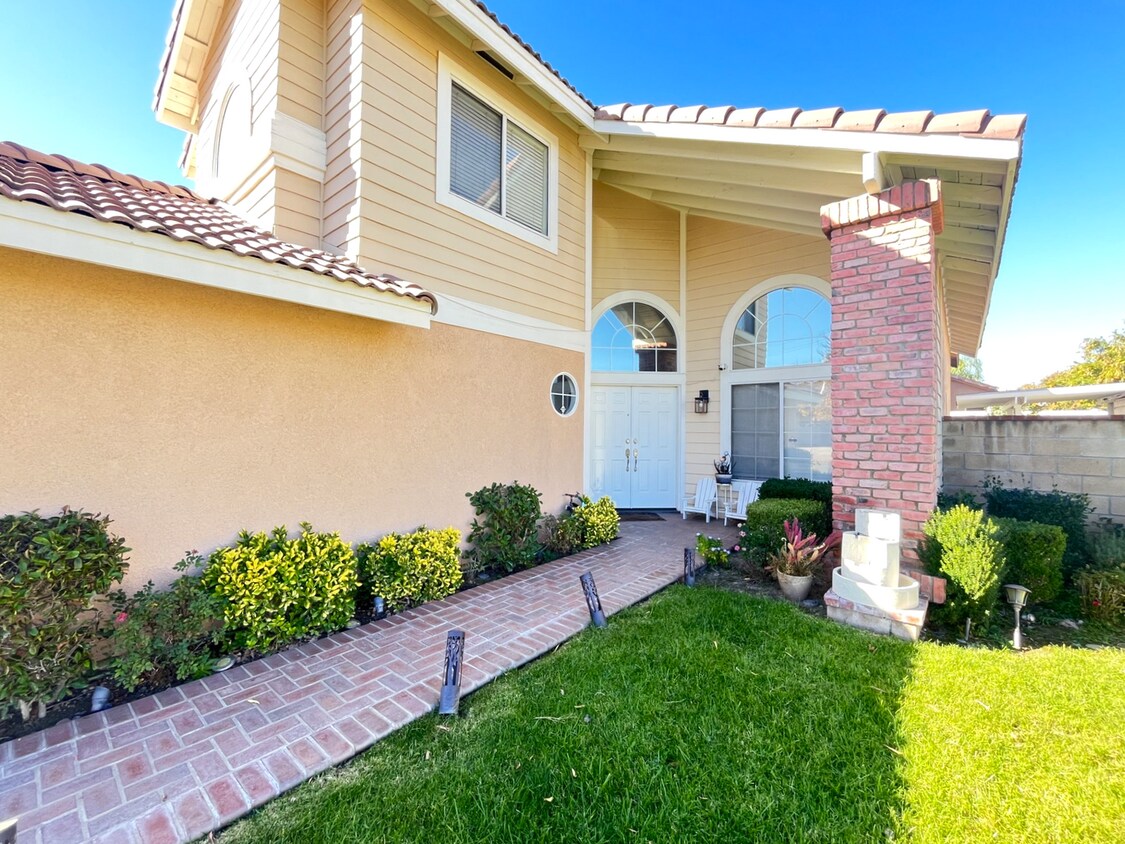 Primary Photo - 4 bed, 3 bath located in Rancho Cucamonga!
