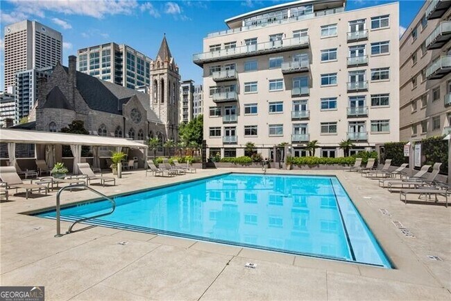 Foto del edificio - 805 Peachtree St NE