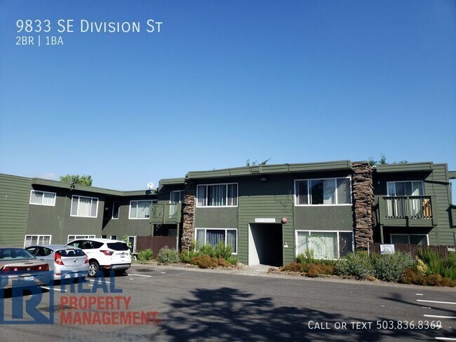 Foto del edificio - One Month FREE RENT at move in! Great Apar...