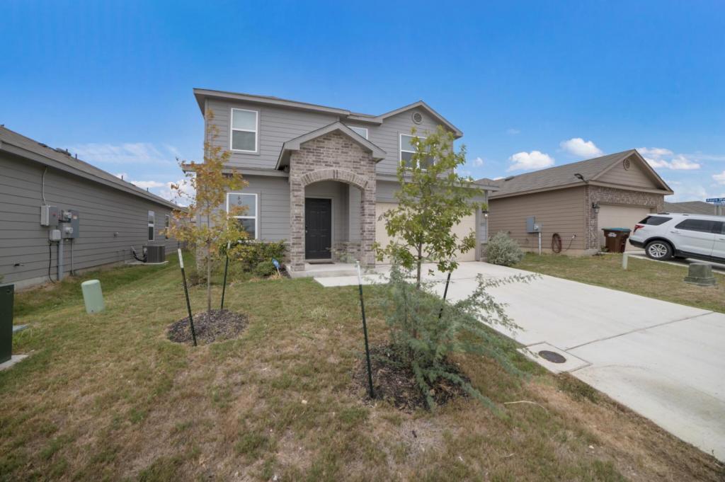 Foto principal - 3223 Andromeda Way