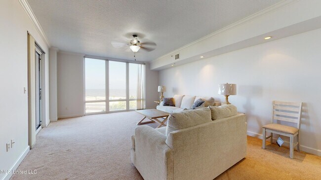 Foto del edificio - 1200 Beach Dr