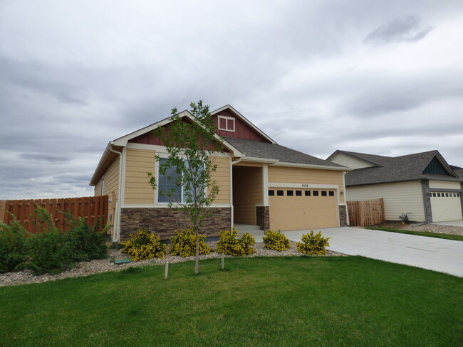 Building Photo - Beautiful 3 Bed / 2 Bath Home in Wellington!