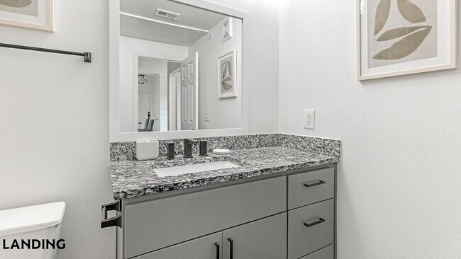 Foto del edificio - 15450 Farm to Market Rd 1325