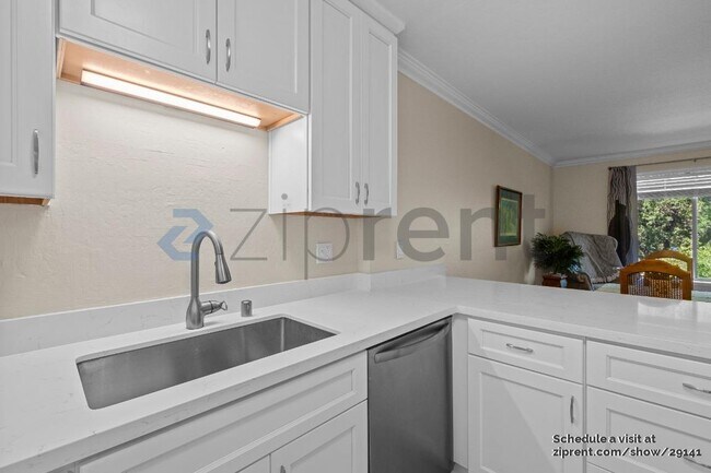 Building Photo - 1743 Carmel Dr