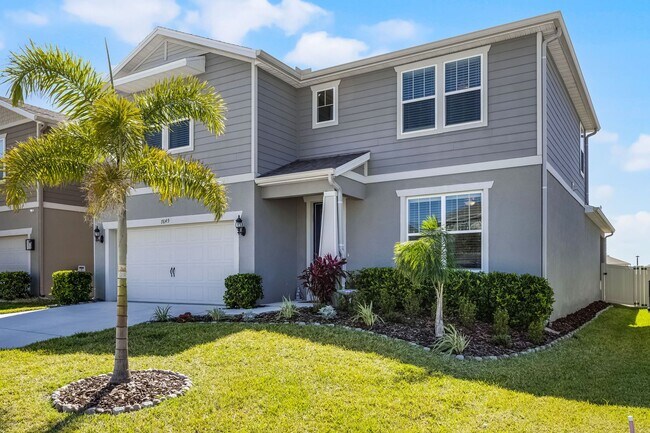 Foto del edificio - Luxury Living for Lease – 5BR Home with Of...