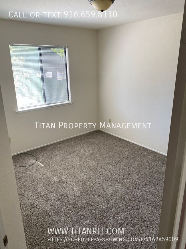 Building Photo - 3021 Danehurst Ct