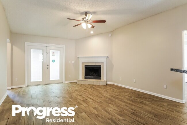 Foto del edificio - 7637 Invermere Blvd N