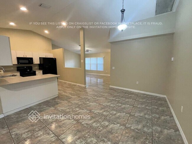 Foto del edificio - 616 SE 27th St