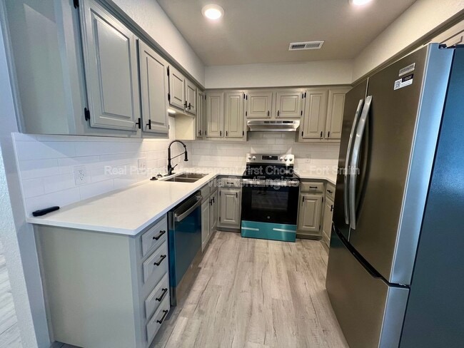 Building Photo - 1709 Brooken Hill Dr