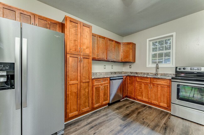 Building Photo - 3 br, 2 bath House - 510 Pennsylvania Ave