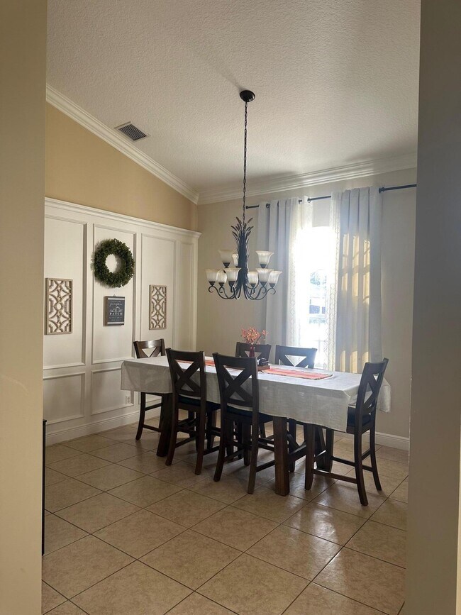 Foto del edificio - 2347 SW Kent Cir