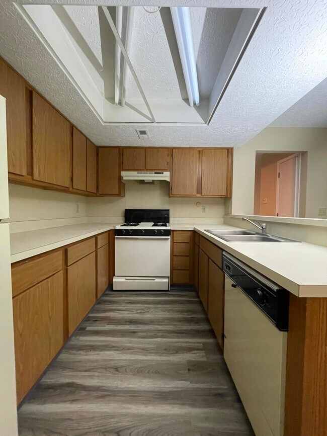 Foto del edificio - 5334 Darlington Rd