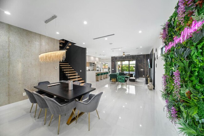 Foto del edificio - 547 NE 16th Ave