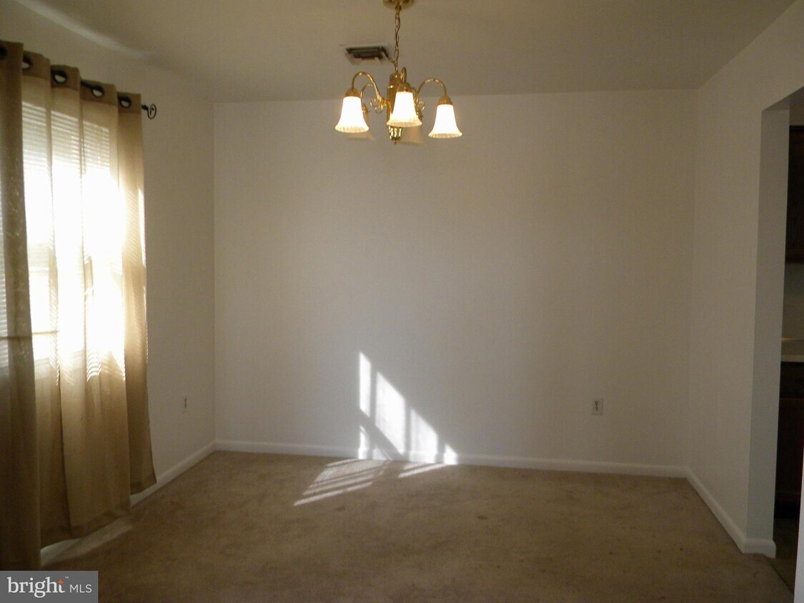 Primary Photo - 101 N 5th St