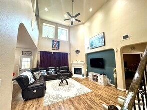 Building Photo - 615 Seminole Canyon Dr