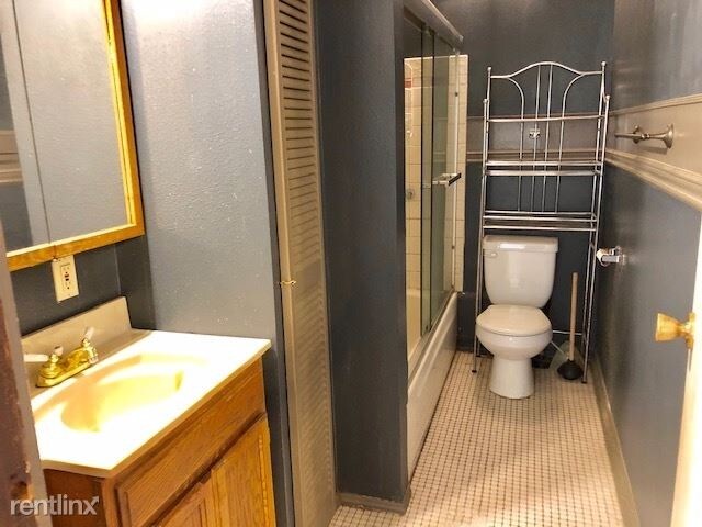 Foto del edificio - 2 br, 1 bath Apartment - 5235 17th Ave NE