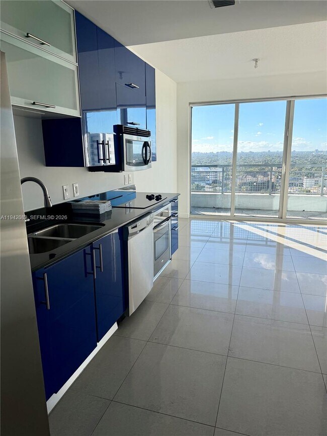 Foto del edificio - 60 SW 13th St