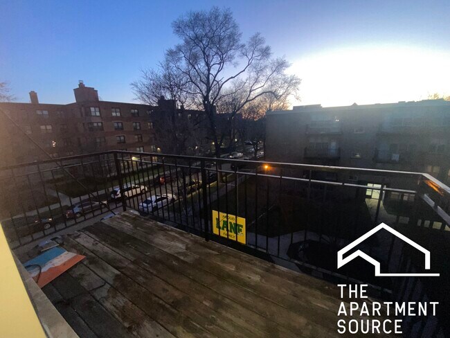 Foto del edificio - 2528 W Fitch Ave