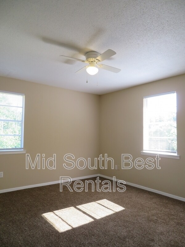 Foto del edificio - 4426 Medley Ln