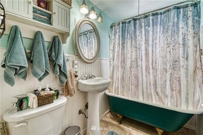 Building Photo - 520 Buena Vista Ave