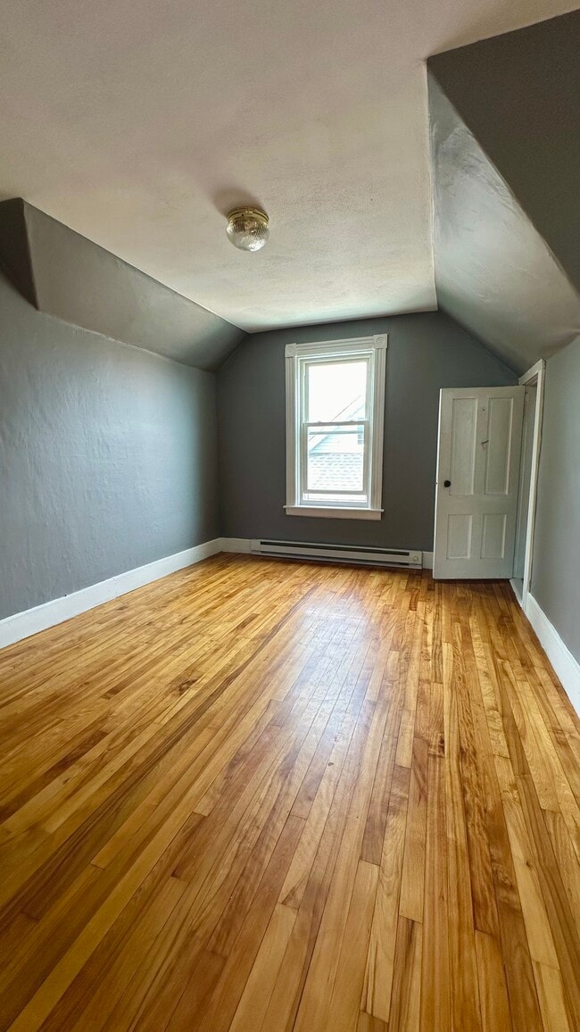 Unidad 3 - Dormitorio 2 - 19 Maple Tree Ln
