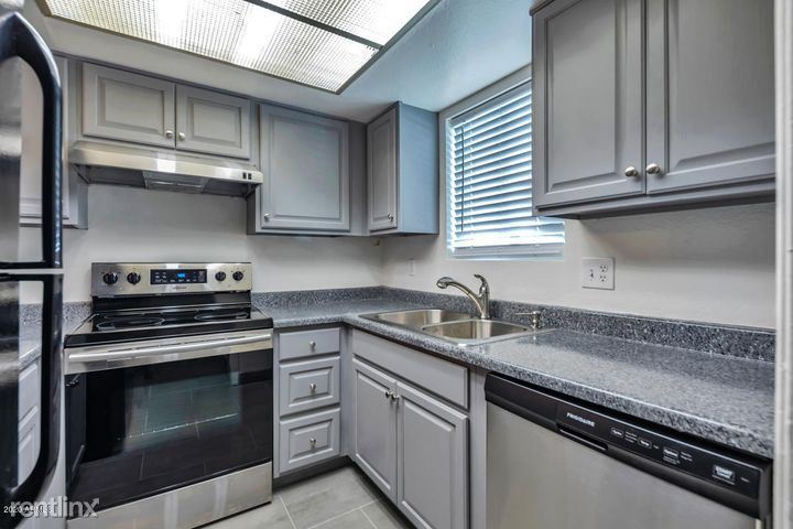 Primary Photo - 2 br, 2 bath Townhome - 406 East Washingto...