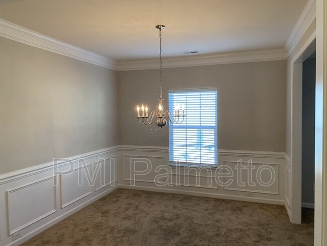 Building Photo - 481 Whispering Oak Cir