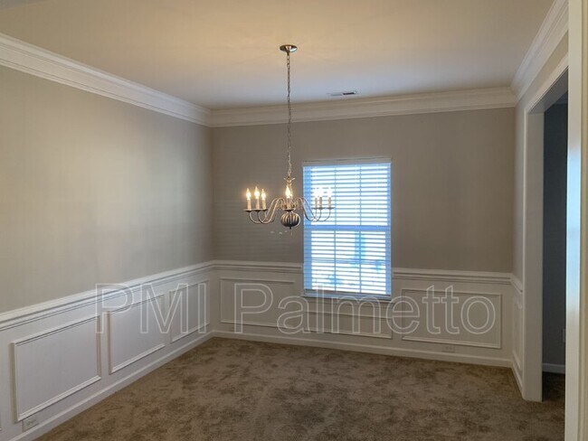 Foto del edificio - 481 Whispering Oak Cir