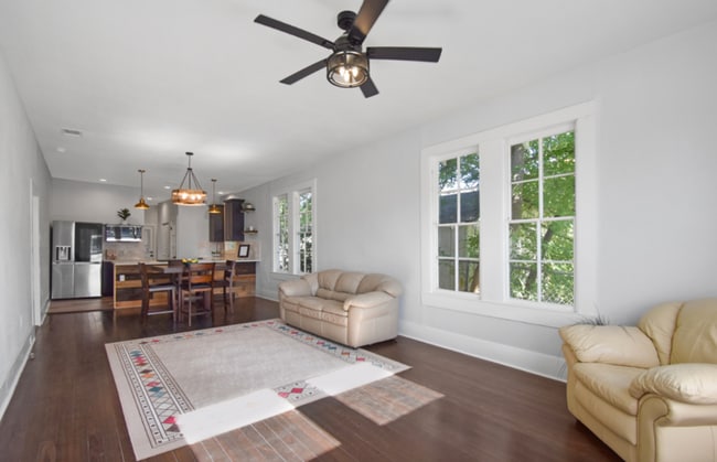 Building Photo - 823 N Palmetto Ave