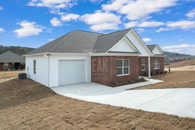 Foto del edificio - $1665! Beautiful 3Bed 2Bath in newly built Woodland Circle!