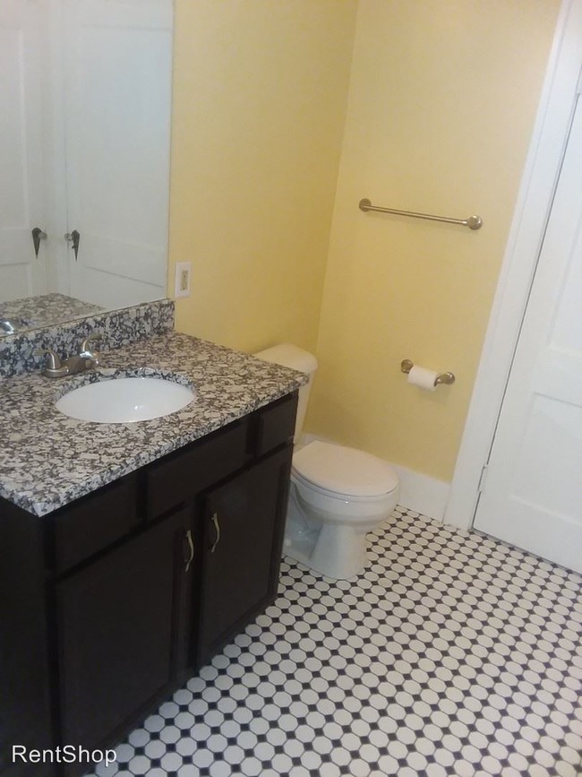 Foto del edificio - 3 br, 1 bath House - 414 N College Ave