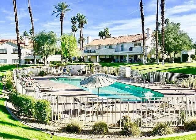 Foto del edificio - 748 Vista Lago Dr N