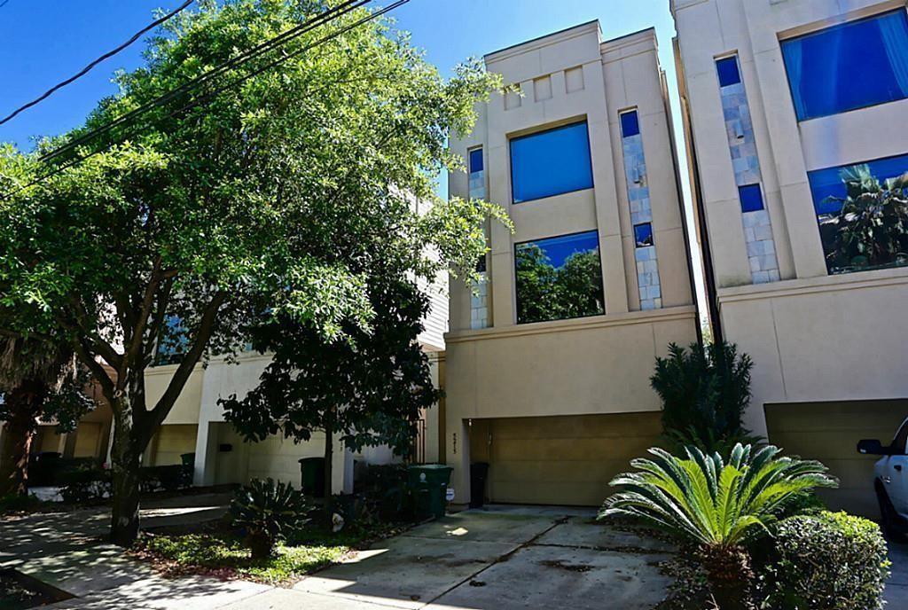 Primary Photo - 5215 Lillian St