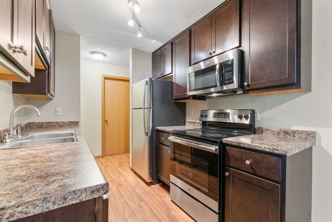 Building Photo - Westwind Apartments