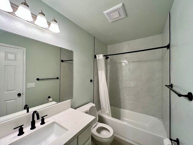 Foto del edificio - 8905 Carmel Plaza Way