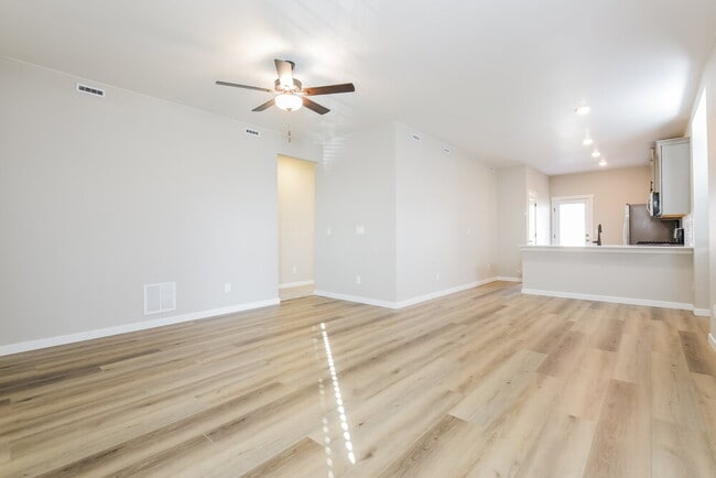 Foto del edificio - 9404 Yampa St