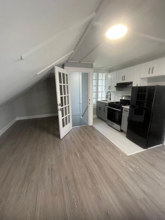 111 Laurel Ave Unit 3, Irvington, NJ 07111 Apartments in Irvington